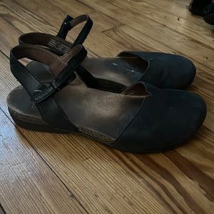 Dansko Rowan Sandal size 6.5 (37) Black